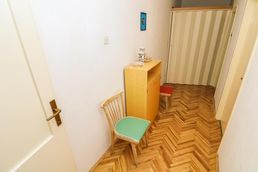 Double Rooms Tomica 2 With Balcony Baška Kültér fotó
