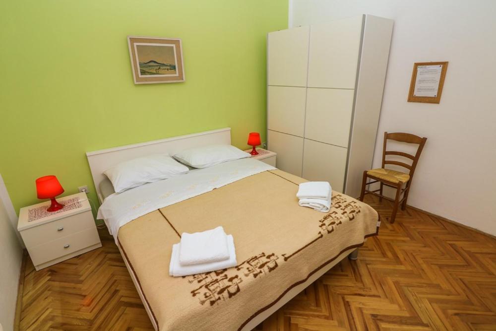 Double Rooms Tomica 2 With Balcony Baška Kültér fotó