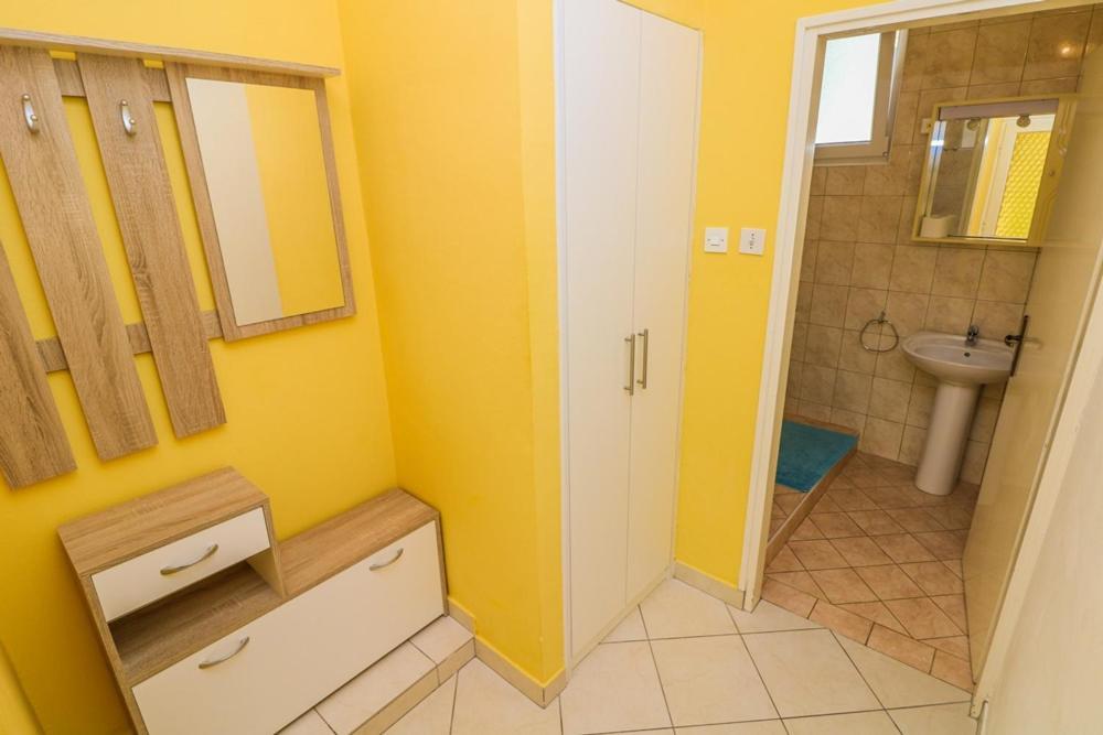 Double Rooms Tomica 2 With Balcony Baška Kültér fotó
