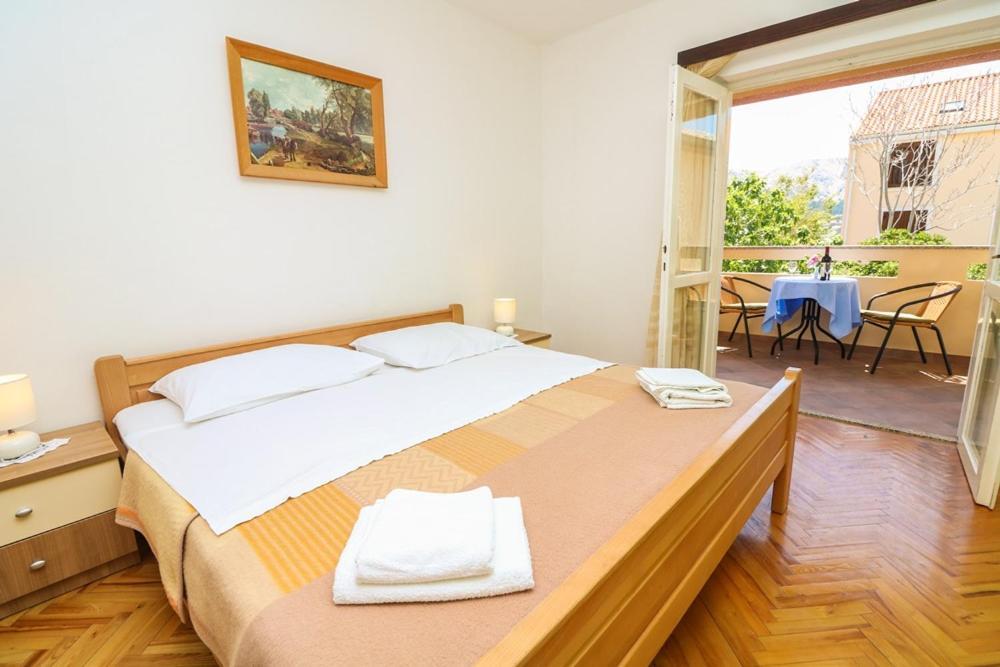 Double Rooms Tomica 2 With Balcony Baška Kültér fotó